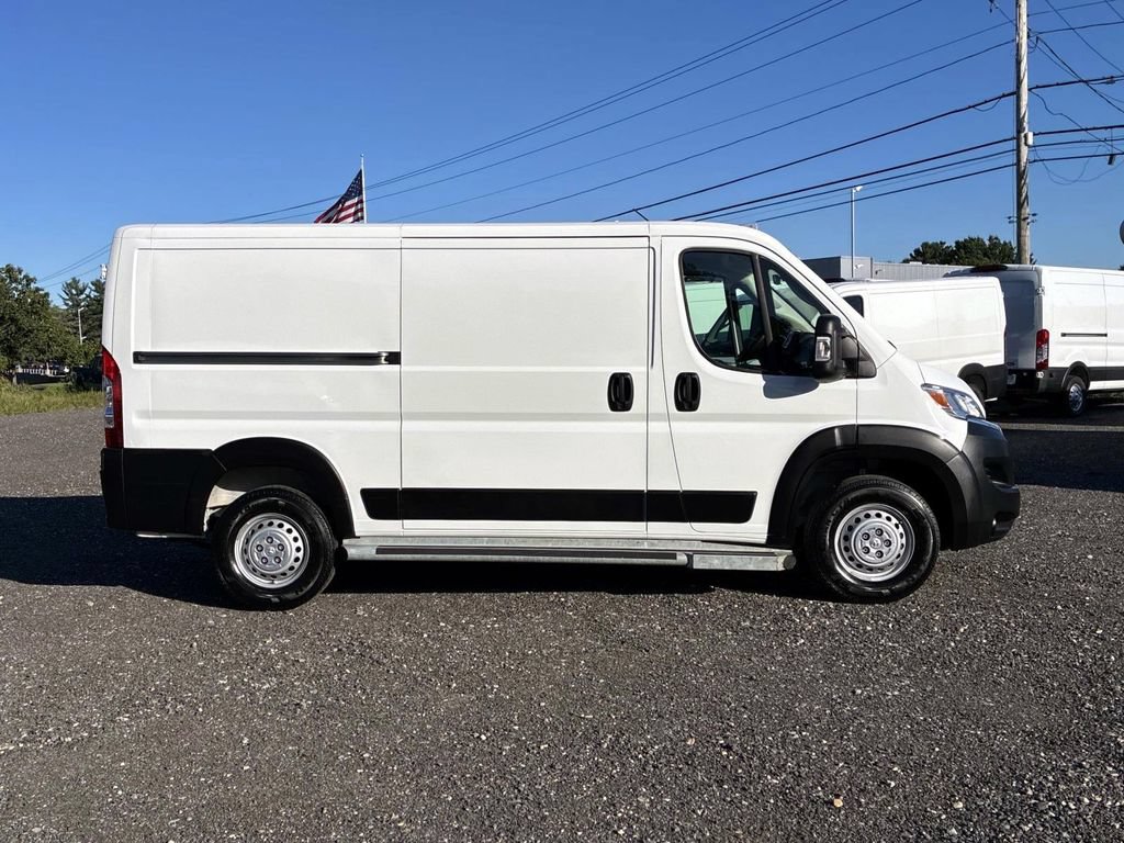 Used 2025 RAM ProMaster 2500 w/ U-Haul Equipment Group FWD image 8