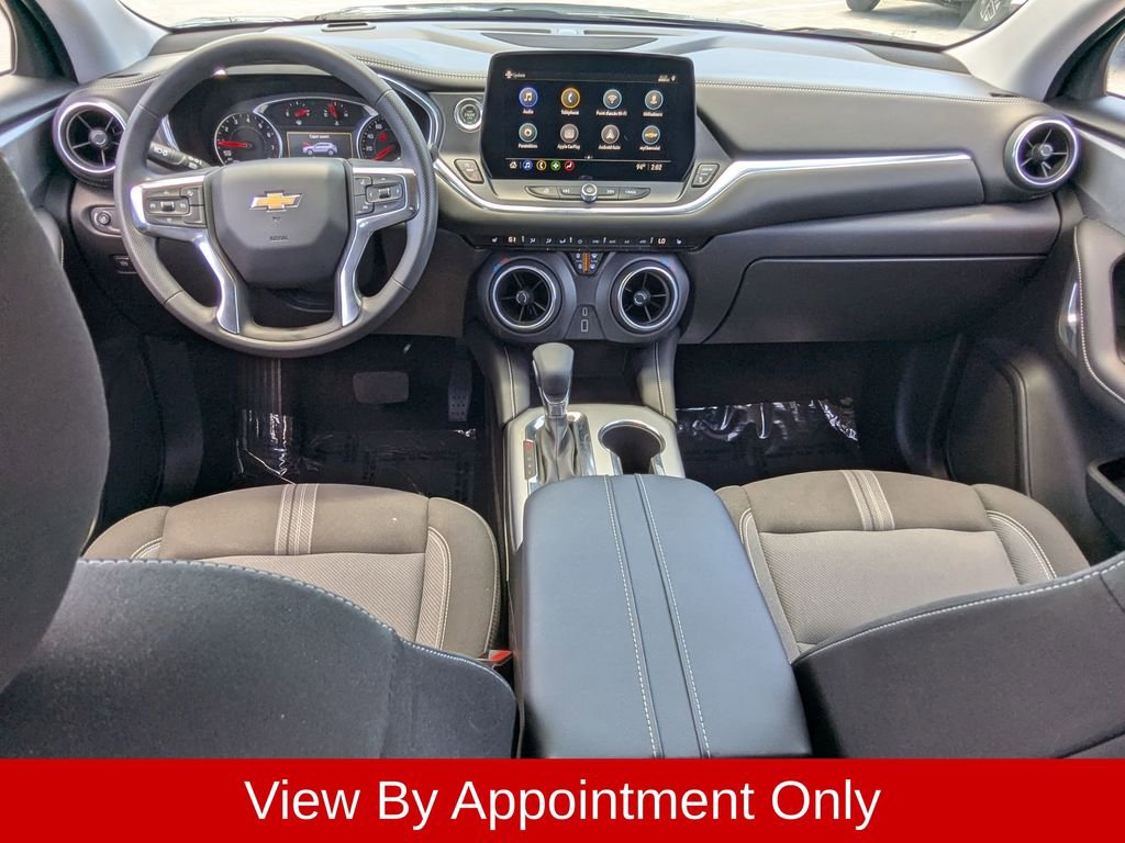 Used 2025 Chevrolet Blazer LT FWD image 26