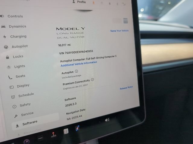 Used 2023 Tesla Model Y Long Range image 13