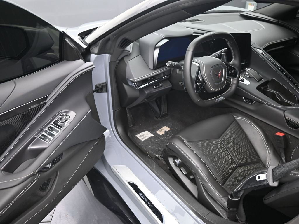 Used 2025 Chevrolet Corvette E-Ray w/ Stealth Interior Trim Package image 10