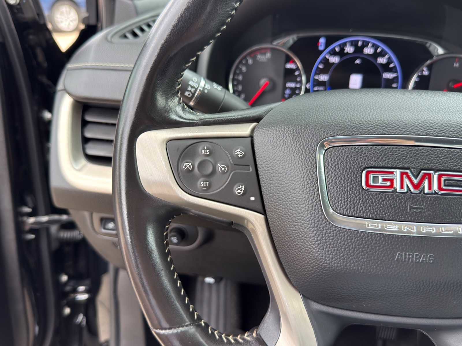 Used 2022 GMC Terrain Denali w/ LPO, Cargo Package AWD/4WD image 24