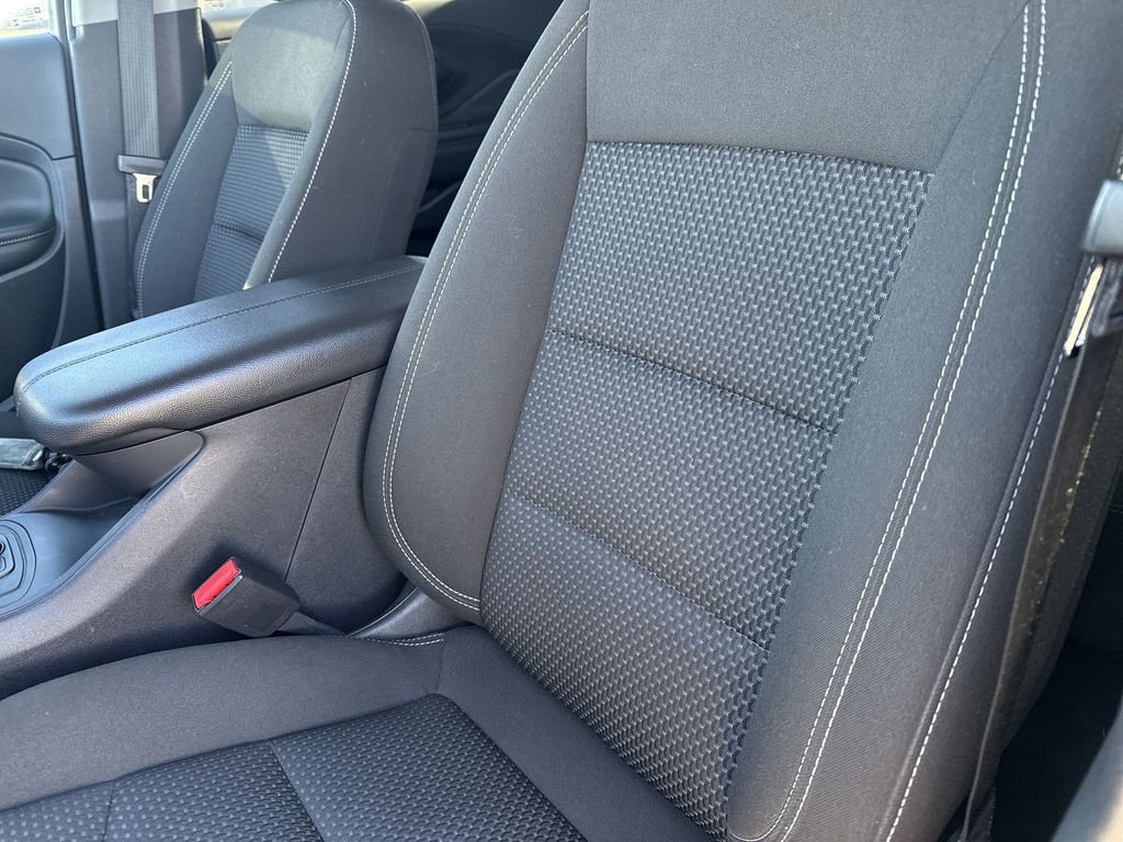 Used 2024 GMC Terrain SLE image 9