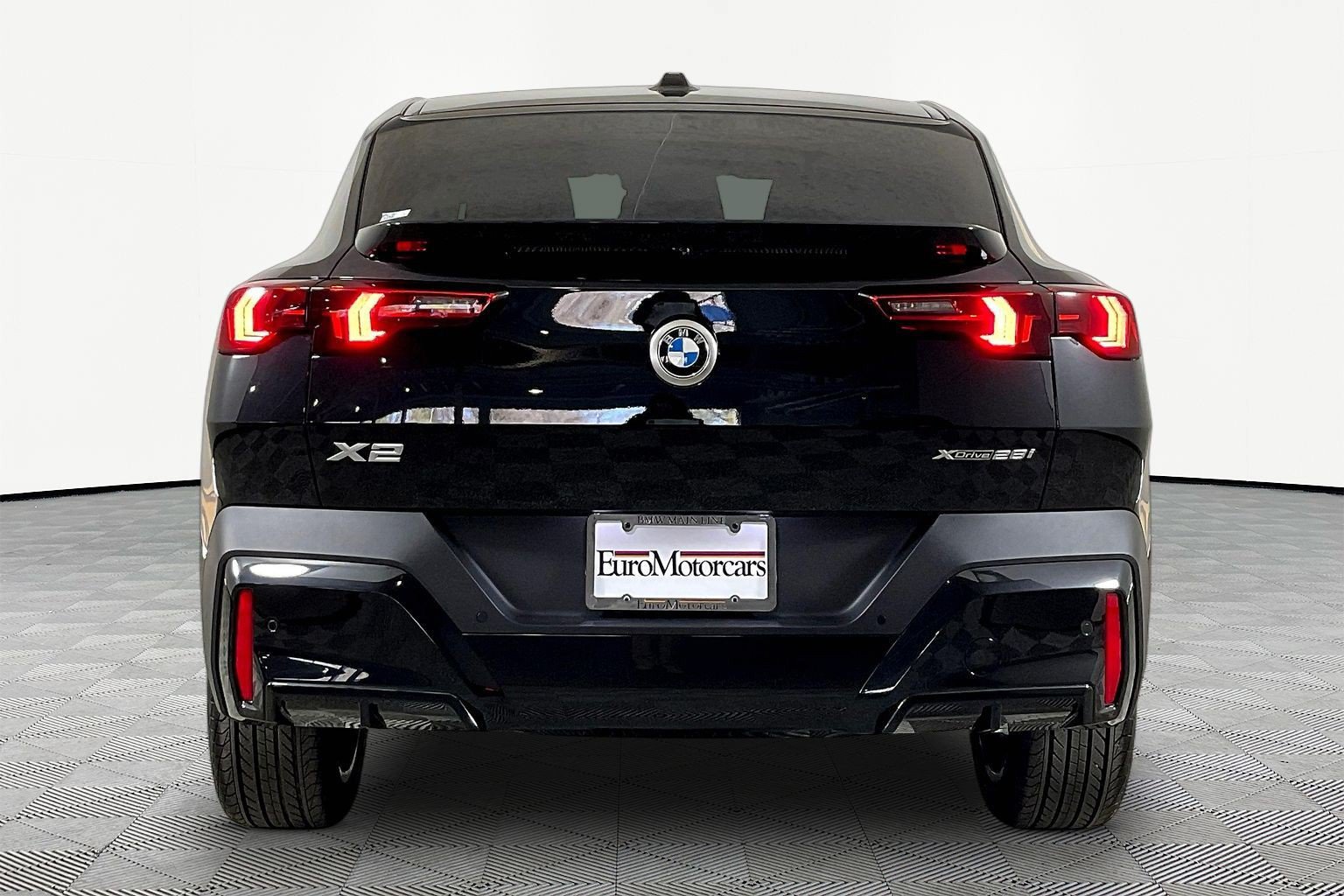 New 2026 BMW X2 xDrive28i w/ Convenience Package AWD/4WD image 5