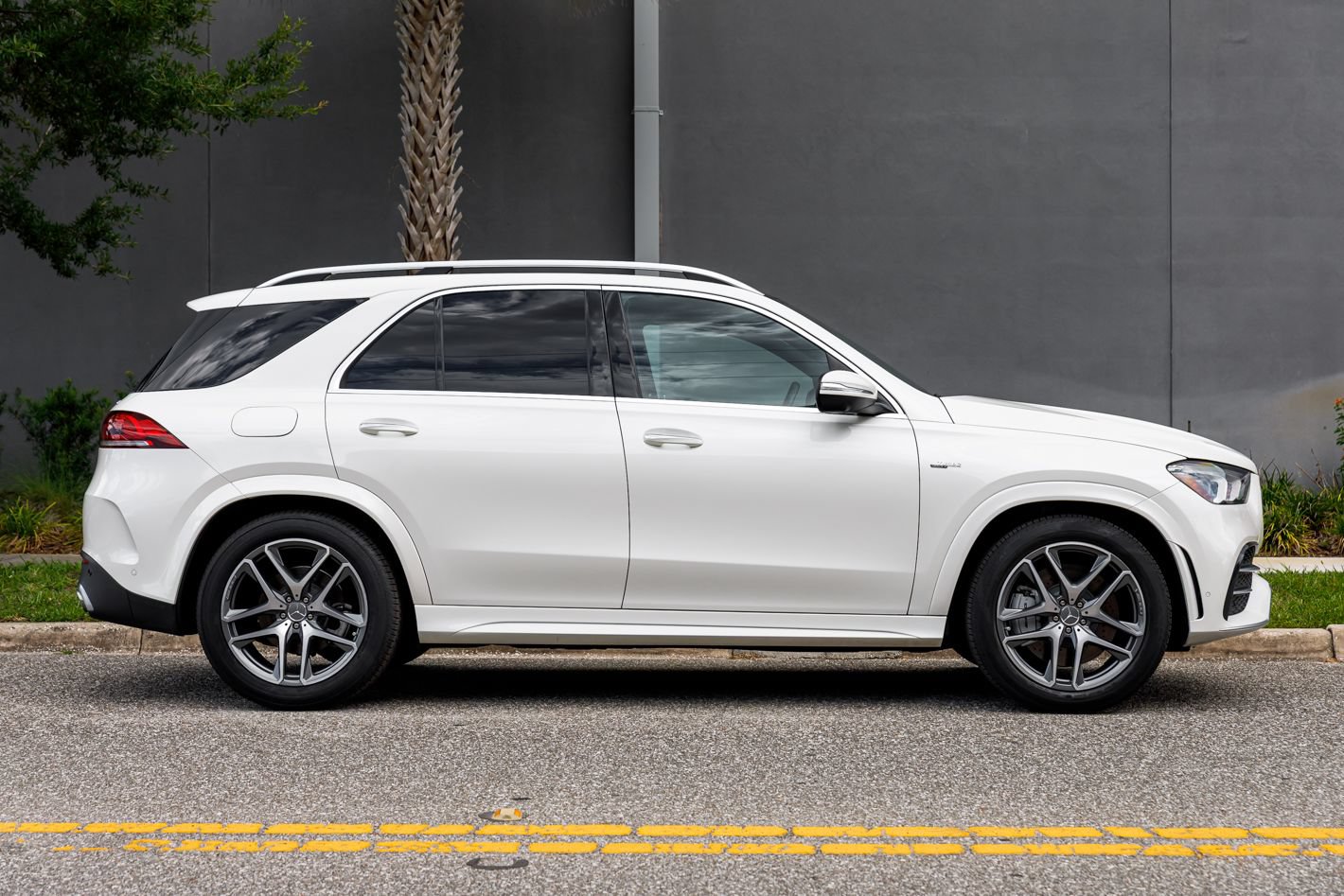 Used 2023 Mercedes-Benz GLE 53 AMG 4MATIC image 6