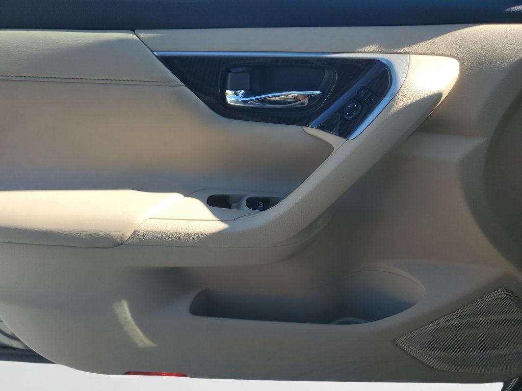 Used 2015 Nissan Altima 2.5 SL w/ Technology Package FWD image 20