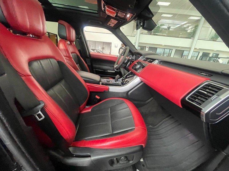 Used 2020 Land Rover Range Rover Sport HST image 11