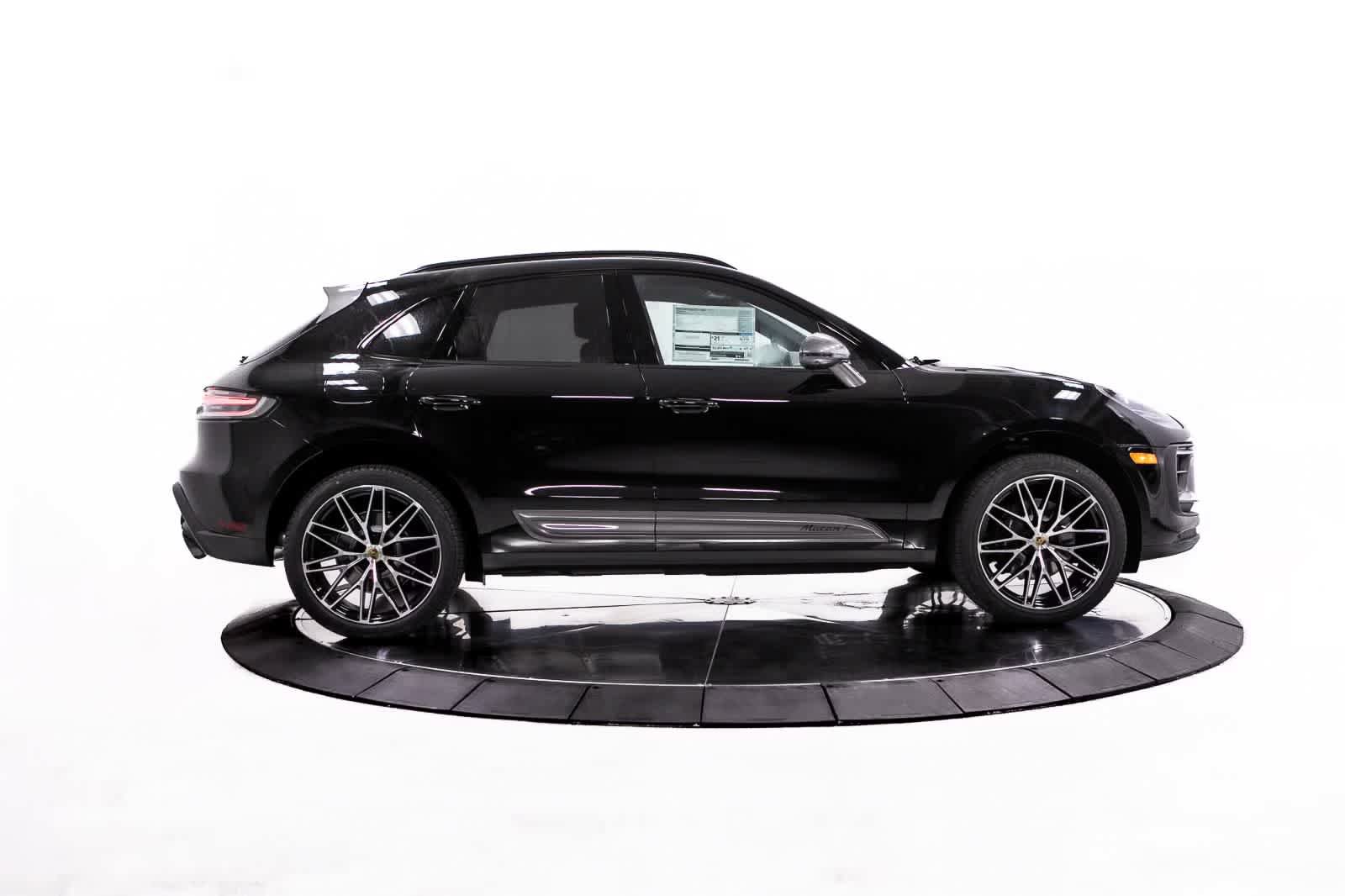Certified 2026 Porsche Macan Turbo AWD/4WD image 8