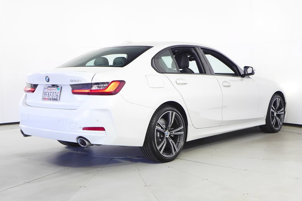 Used 2023 BMW 330i Sedan w/ Driving Assistance Package RWD image 7