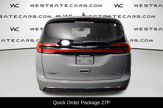 Used 2023 Chrysler Pacifica Limited w/ Uconnect Theater Family Group AWD/4WD image 4