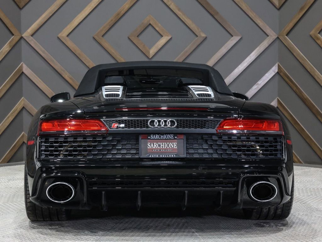 Used 2023 Audi R8 V10 performance w/ Carbon Exterior Package image 4