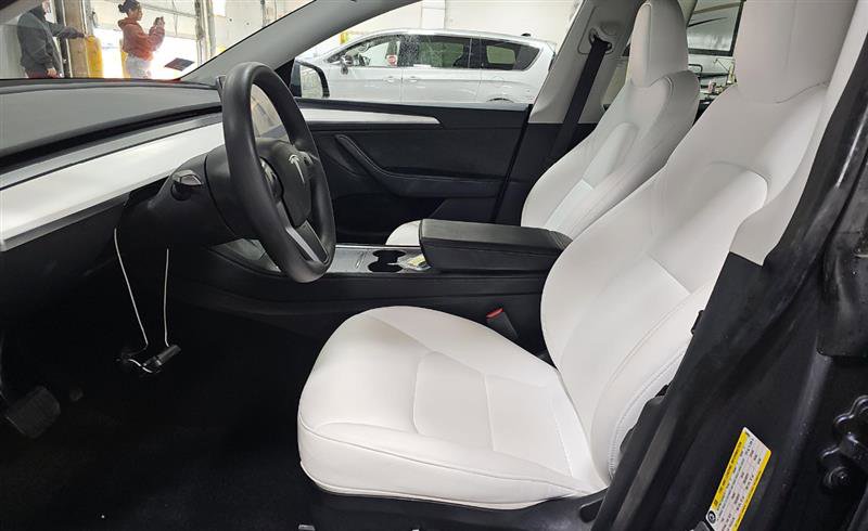 Used 2023 Tesla Model Y AWD image 7