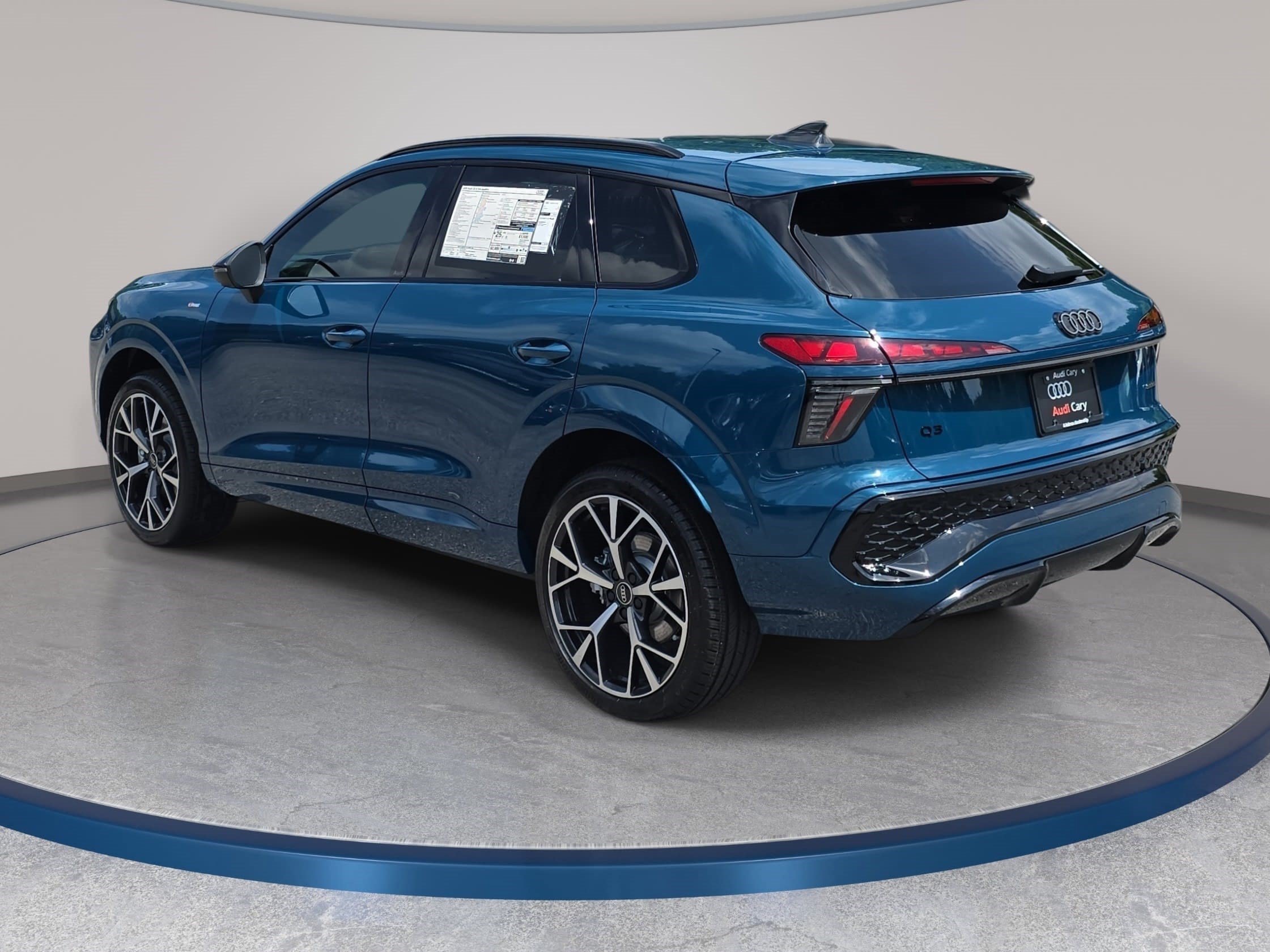 New 2026 Audi Q3 quattro 2.0T AWD/4WD image 7