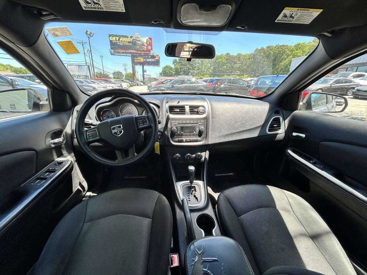 Used 2013 Dodge Avenger SE FWD image 4