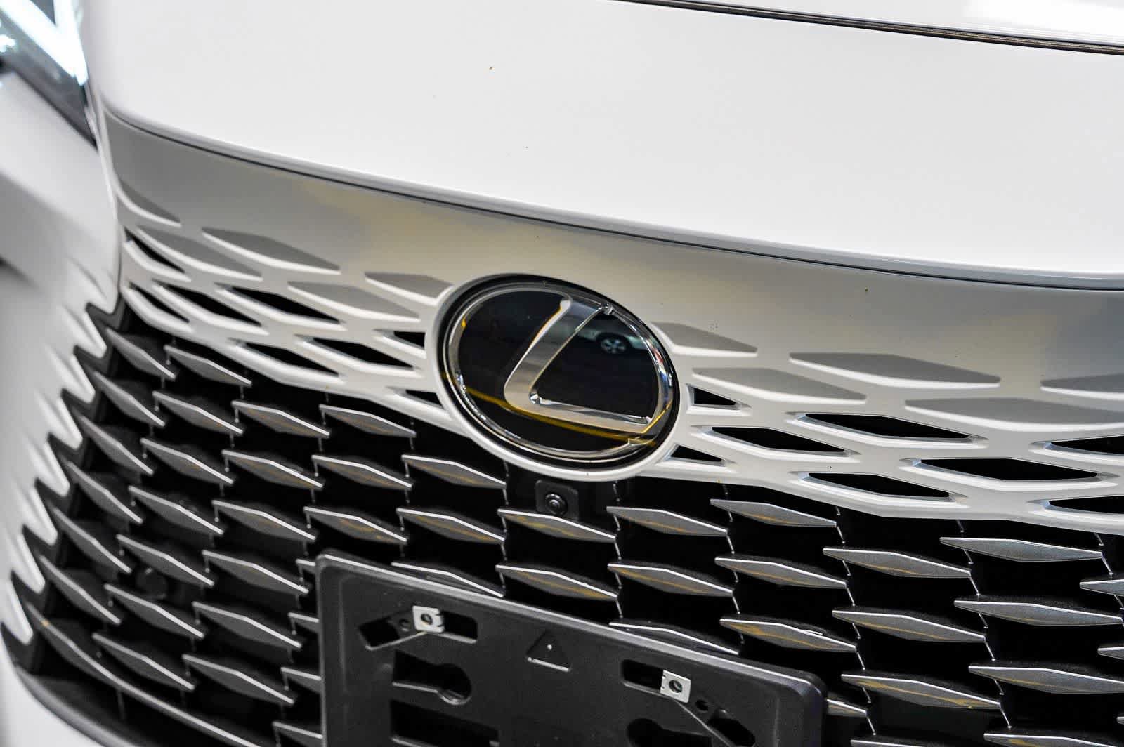 Used 2024 Lexus RX 350 Premium w/ Convenience Package FWD image 8