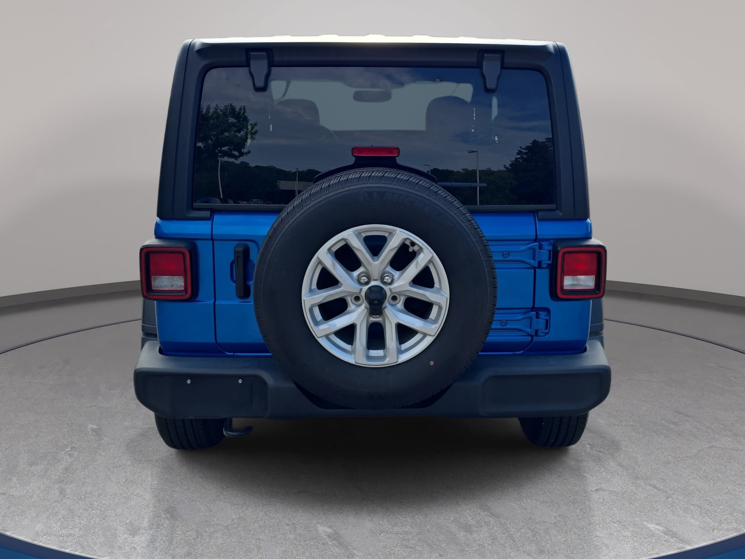 Used 2023 Jeep Wrangler Sport AWD/4WD image 6