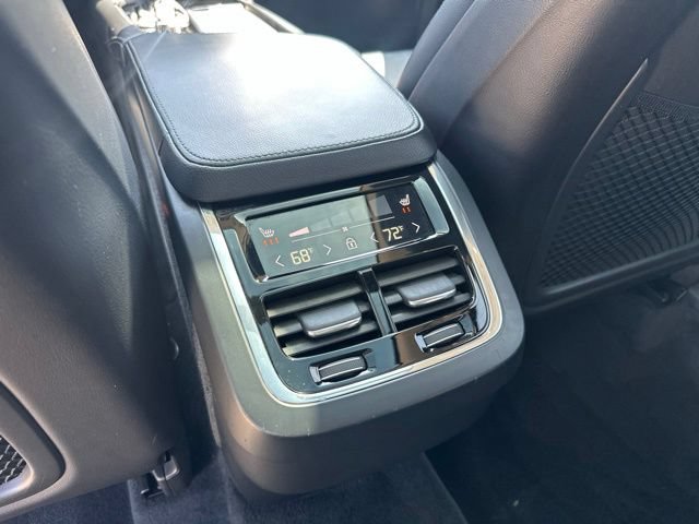 Used 2020 Volvo XC90 T5 Momentum AWD/4WD image 14
