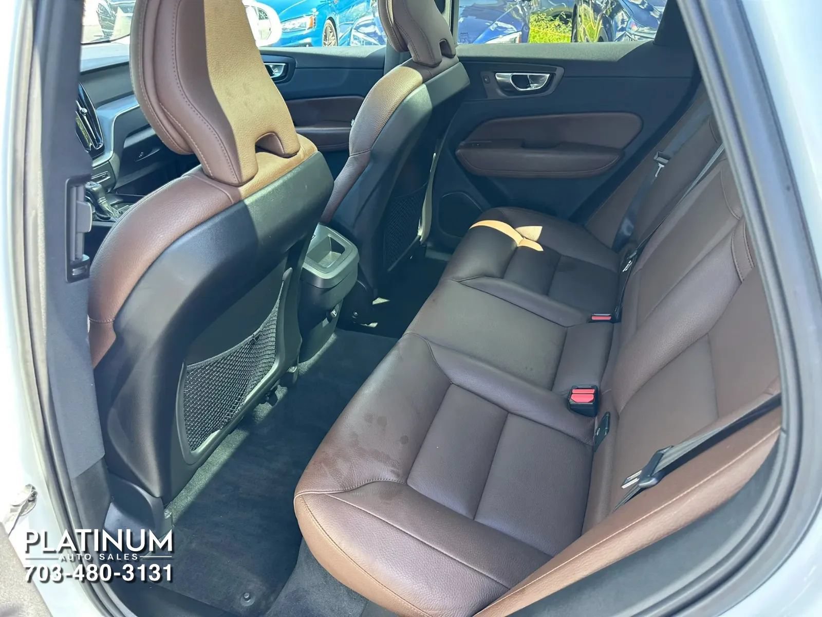 Used 2019 Volvo XC60 T5 Momentum w/ Multimedia Package AWD/4WD image 13