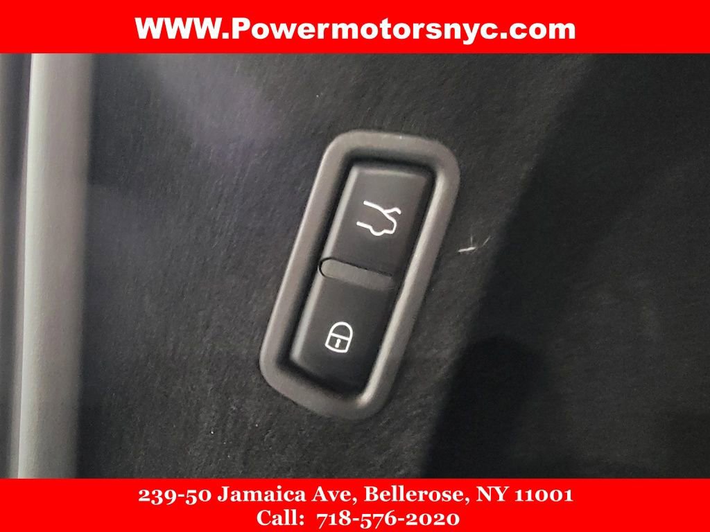 Used 2022 Maserati Levante GT image 46