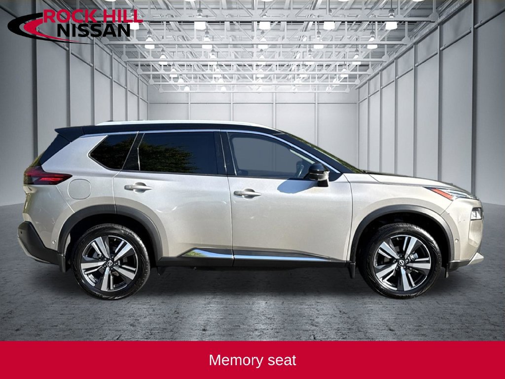 Used 2022 Nissan Rogue Platinum w/ Head-Up Display Package FWD image 8