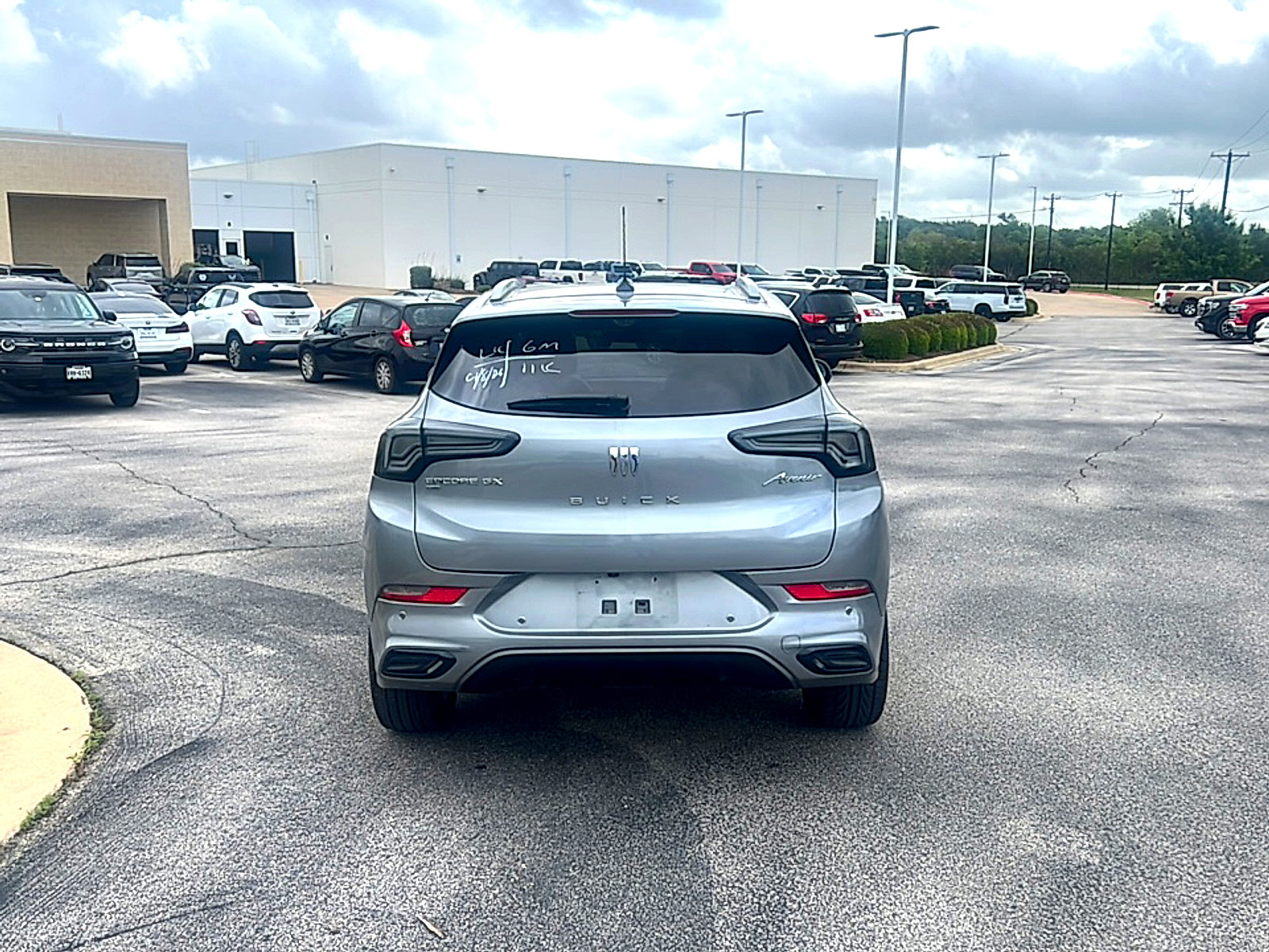 Used 2024 Buick Encore GX Avenir w/ Avenir Technology Package AWD/4WD image 6