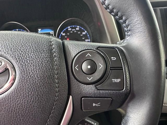 Used 2017 Toyota RAV4 XLE AWD/4WD image 23