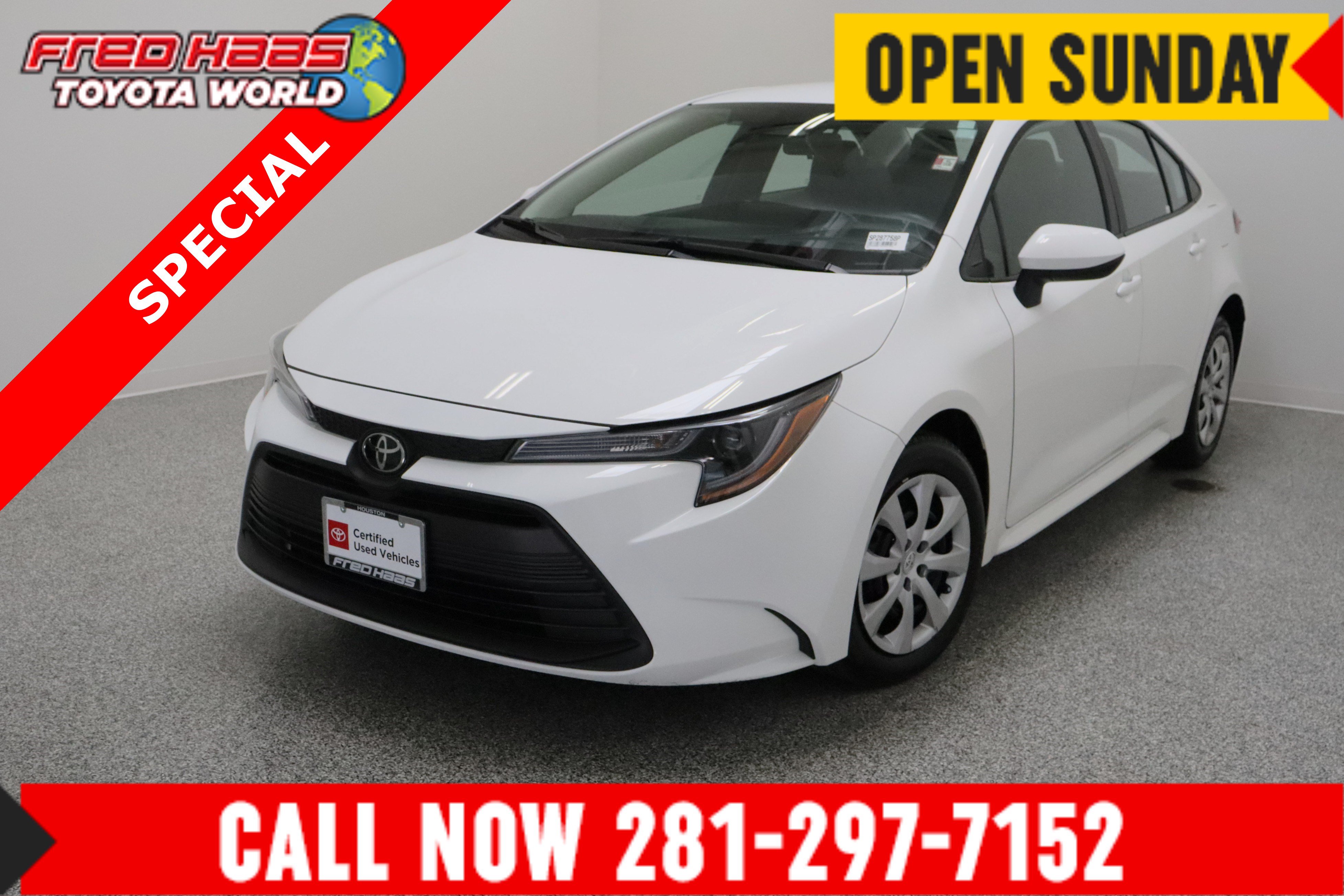 Used 2025 Toyota Corolla LE FWD image 1
