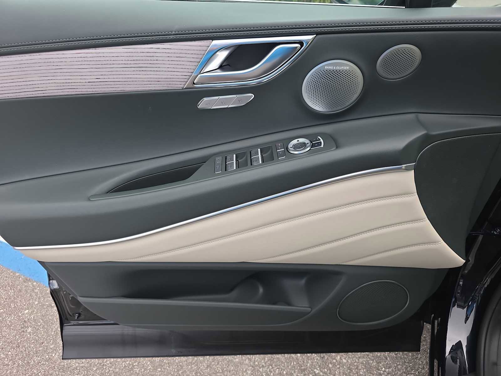 New 2026 Genesis GV80 2.5T Prestige image 15