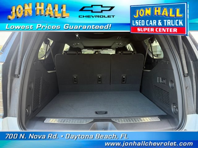 Used 2026 Chevrolet Suburban Premier w/ Sun And Tow Package AWD/4WD image 9