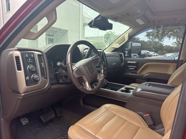 Used 2018 GMC Sierra 2500 Denali w/ Duramax Plus Package AWD/4WD image 3