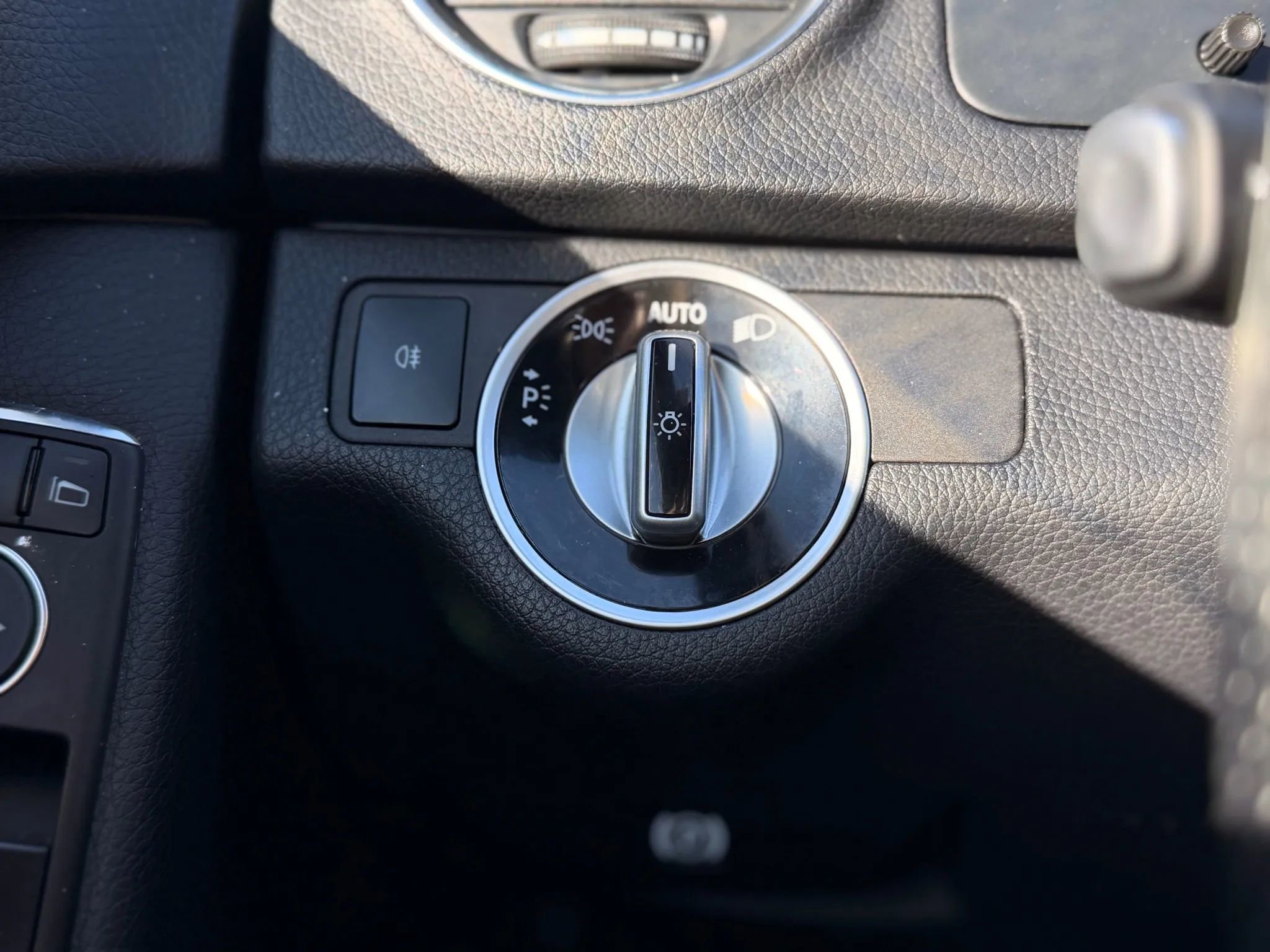 Used 2014 Mercedes-Benz C 300 4MATIC Sedan image 39