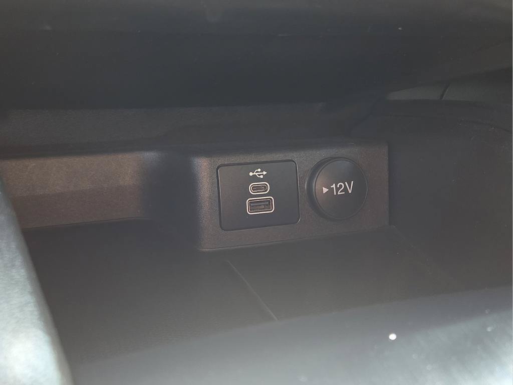 Used 2025 Ford Escape ST-Line Select AWD/4WD image 16