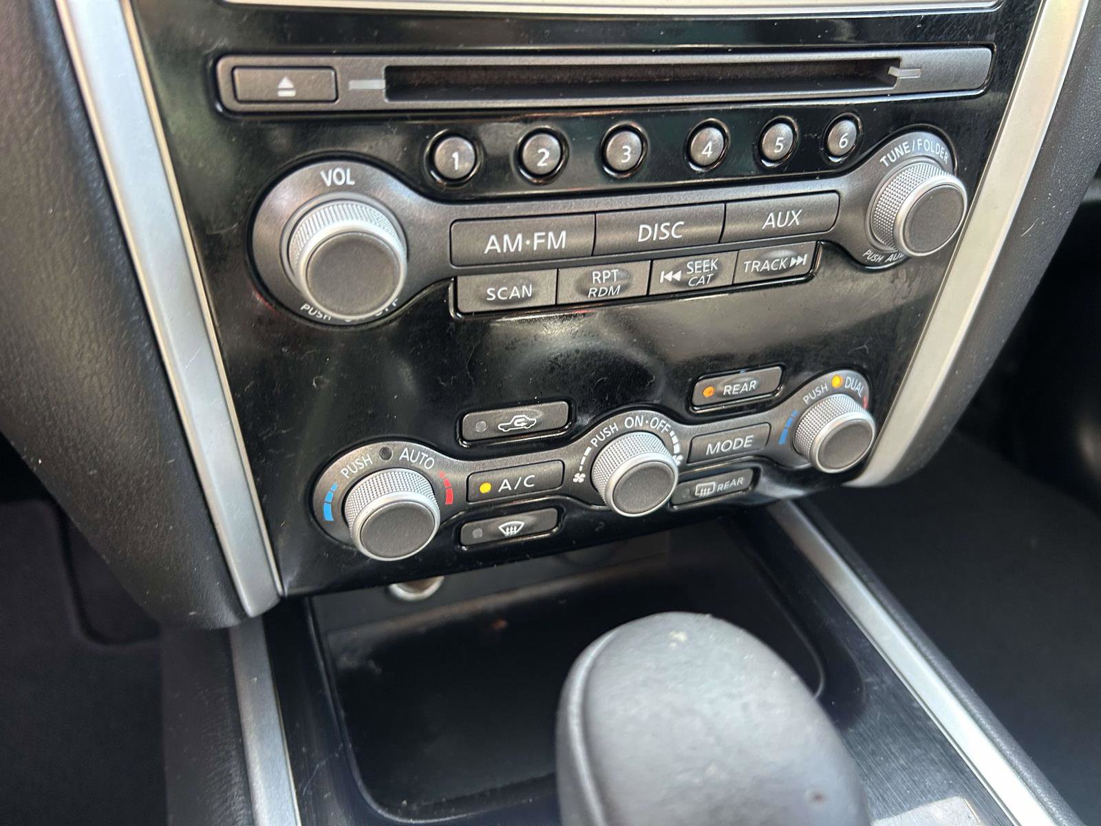 Used 2016 Nissan Pathfinder SV FWD image 16