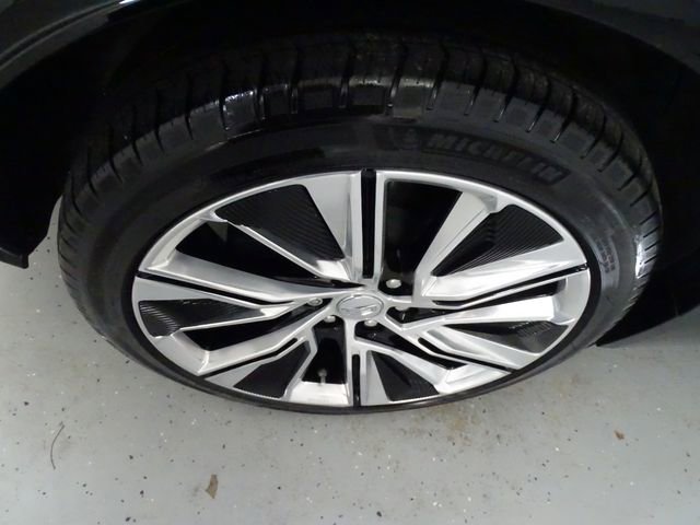 Used 2024 Cadillac Lyriq Luxury w/ LPO, Floor Liner Package image 26