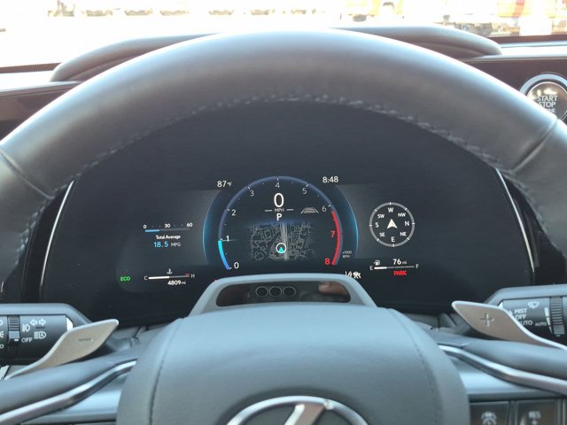 Used 2026 Lexus TX 350 AWD w/ Technology Package image 4