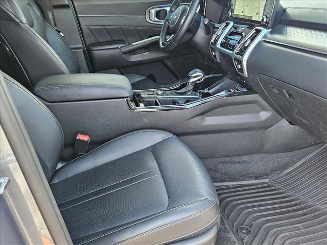 Used 2023 Kia Sorento SX AWD/4WD image 23