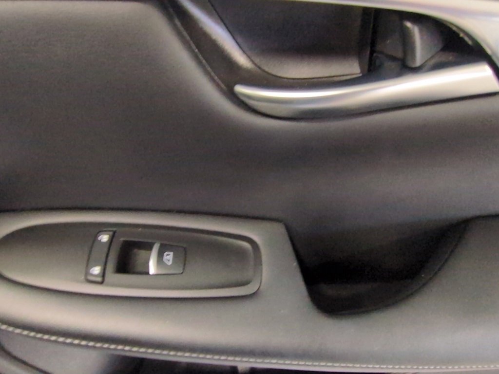 Used 2023 INFINITI QX50 Luxe image 24