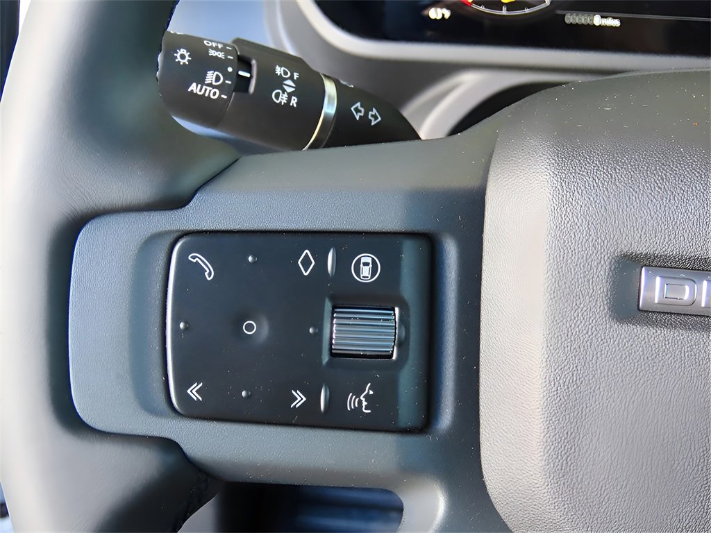 New 2025 Land Rover Defender 90 S image 38