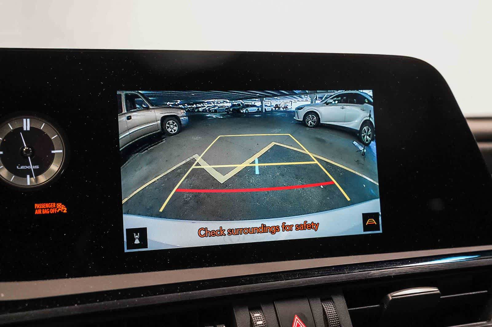 Used 2025 Lexus ES 300h w/ Premium Package FWD image 26