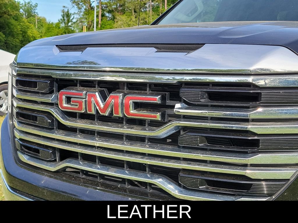 Used 2022 GMC Sierra 1500 SLT w/ SLT Convenience Package image 3