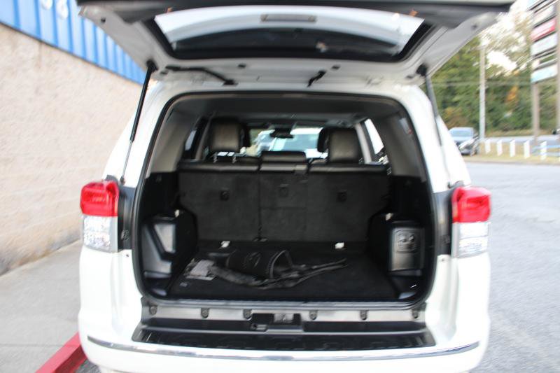Used 2011 Toyota 4Runner Limited image 18