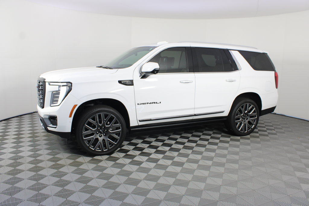 Used 2026 GMC Yukon Denali Ultimate w/ LPO, Illumination Package AWD/4WD image 4