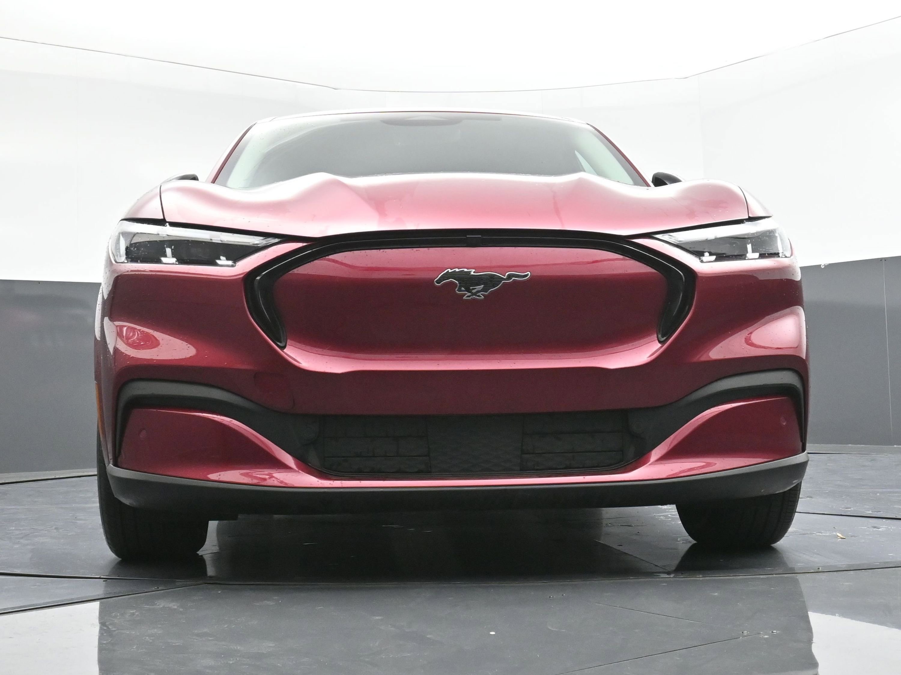 Used 2025 Ford Mustang Mach-E Premium image 27