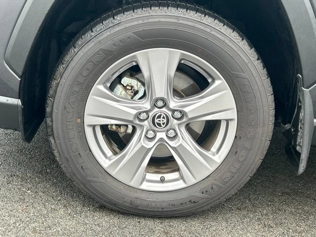 Certified 2025 Toyota RAV4 XLE AWD/4WD image 11