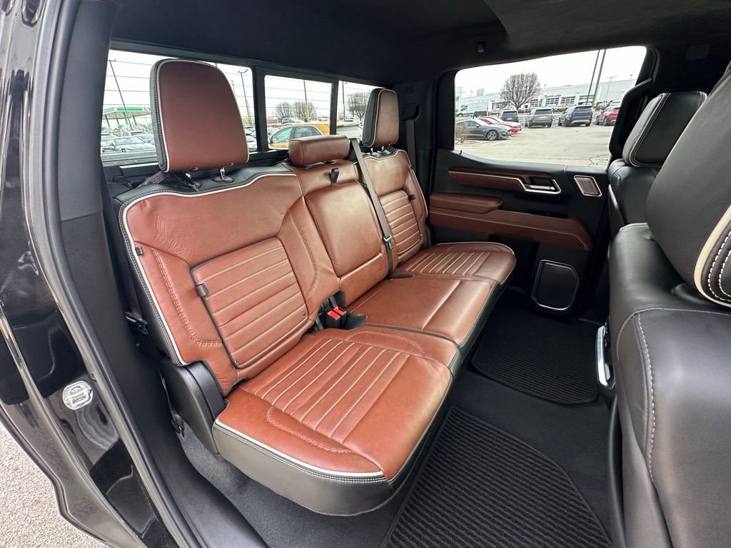 Used 2025 GMC Sierra 1500 Denali Ultimate image 28