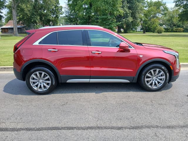 Used 2020 Cadillac XT4 Premium Luxury w/ Cold Weather Package FWD image 18