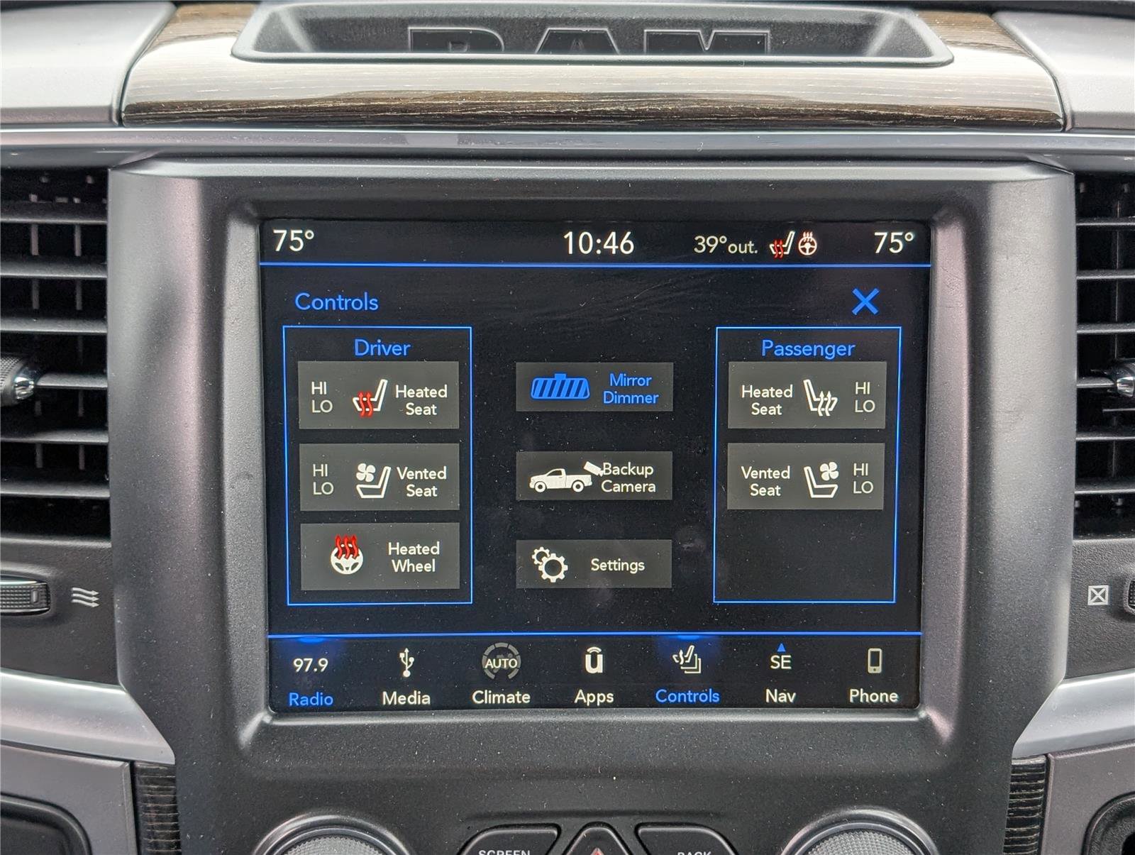 Used 2018 RAM 3500 Laramie Longhorn image 28