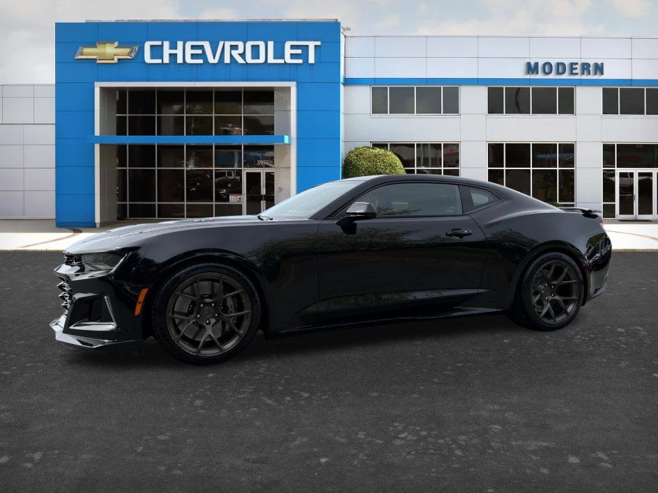 Used 2018 Chevrolet Camaro ZL1 image 1