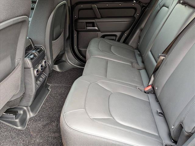 Used 2025 Land Rover Defender 110 V8 AWD/4WD image 17