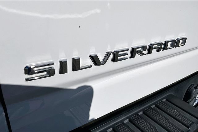 Certified 2022 Chevrolet Silverado 2500 Custom w/ Custom Value Package AWD/4WD image 8