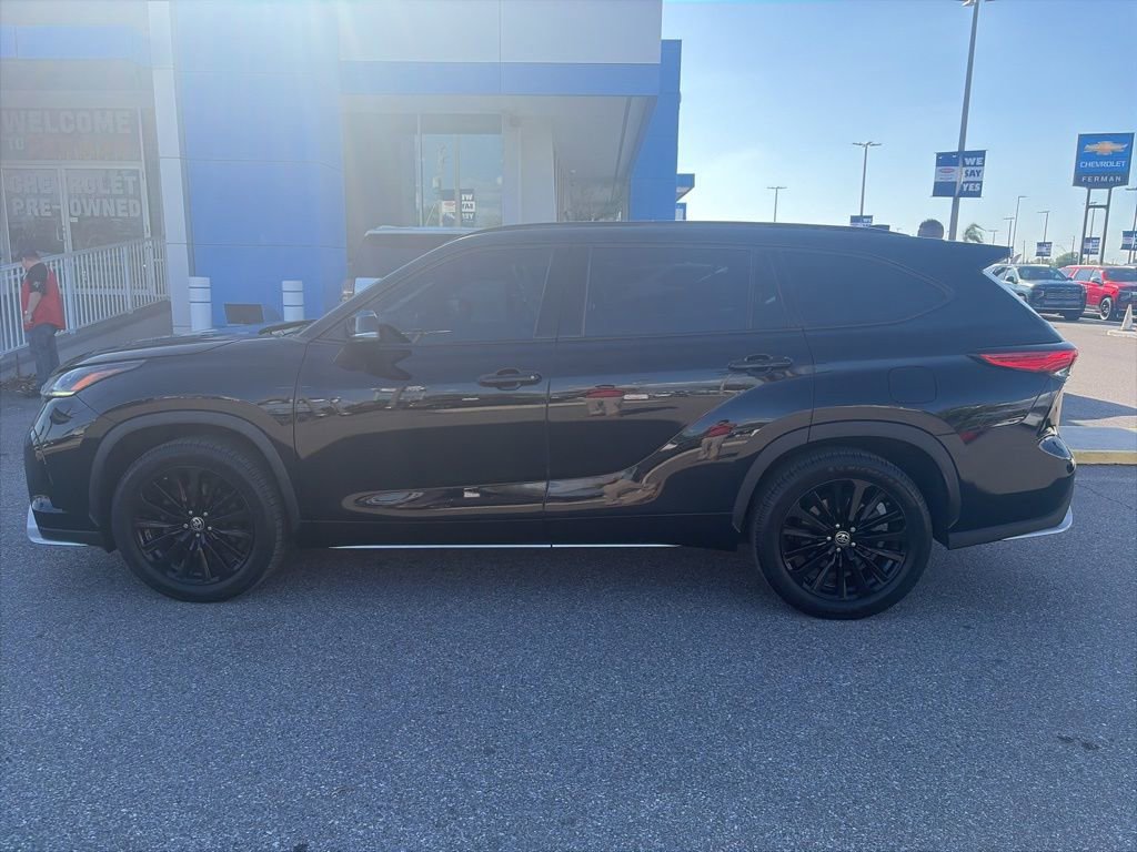 Used 2021 Toyota Highlander XSE image 8